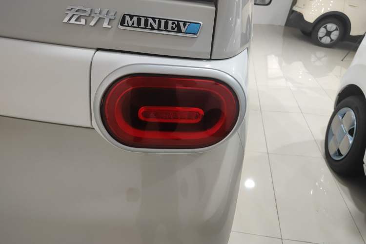 Used Wuling Hongguang MINIEV 2024 3rd Generation 215km Youth Edition
