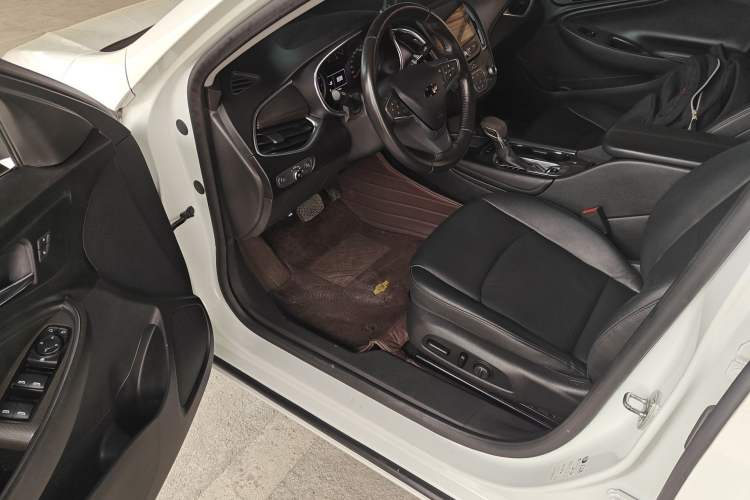 Used Chevrolet Malibu XL 2021 535T Automatic Sport Edition Driver Seat