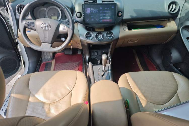 Used Toyota RAV4 2011 2.0L Automatic Luxury Edition