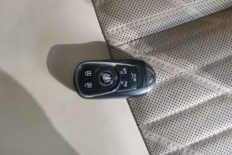 Used Buick GL8 2022 ES Landtrek 653T Smart Flagship Model