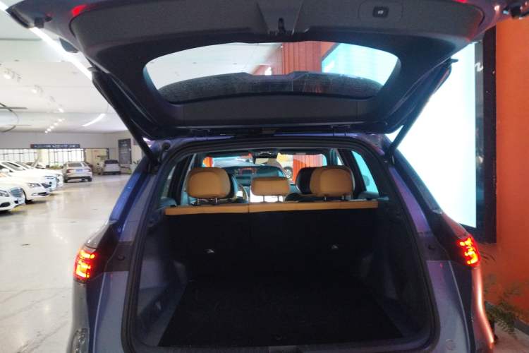 Used Geely Galaxy Xingjian 7 EM-i 2025 120km Flagship Edition
