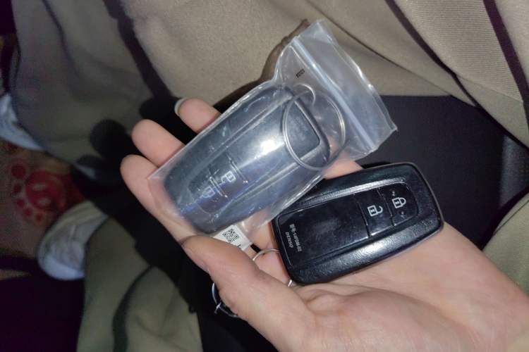 Used Toyota IZOA 2018 2.0L Yichi Version China VI Standard Interior 1