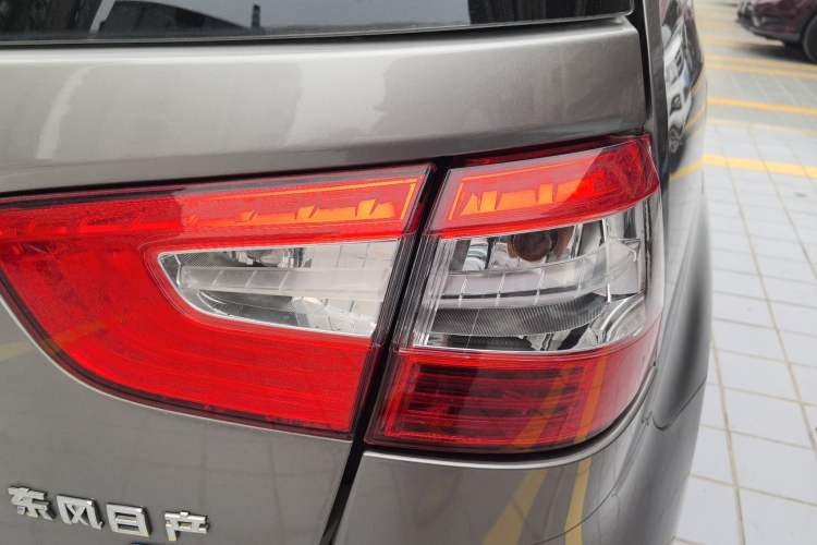 Used Nissan Livina 2013 1.6XL CVT Luxury Edition Right Rear Taillight