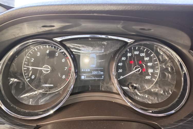 Used Baojun 730 2016 1.5L Manual Comfort Version 7 Seats China V Emission Standard