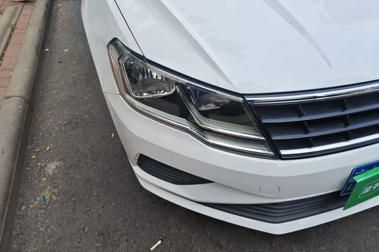 Used Volkswagen Jetta 2019 Dream Edition 1.4L Manual Fashion Version