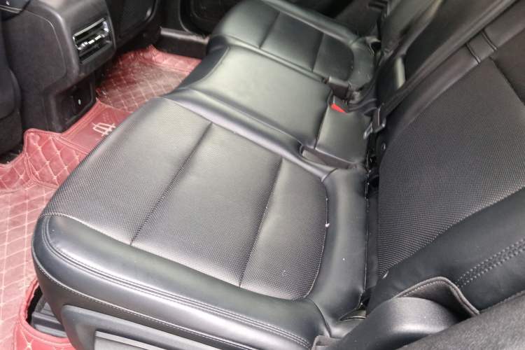 Used Lincoln Corsair 2020 2.0T Two-Wheel Drive Zunyue Edition Left Rear Seat