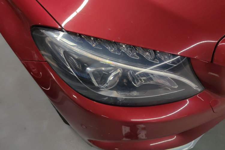 Used Mercedes-Benz C-Class 2017 C 180 L Sport Edition Right Front Headlight