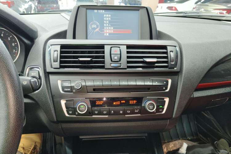 Used BMW 2 Series 2014 220i Sport Design Package
