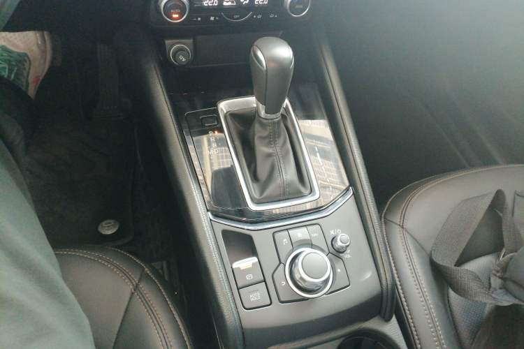 Used Mazda CX-5 2022 2.0L Automatic Two-Wheel Drive Zhiya Version Gear Lever
