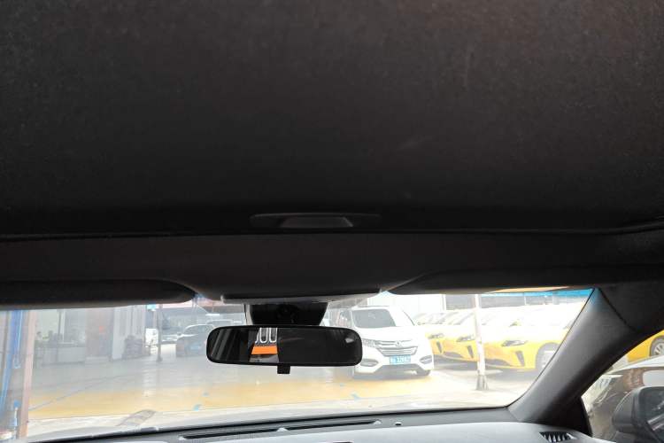 Used Toyota Avalon 2019 2.0L XLE Premium Edition China VI
