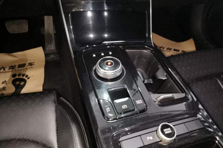 Used Kia K5 2020 270T CVVD Luxury Edition Gear Lever