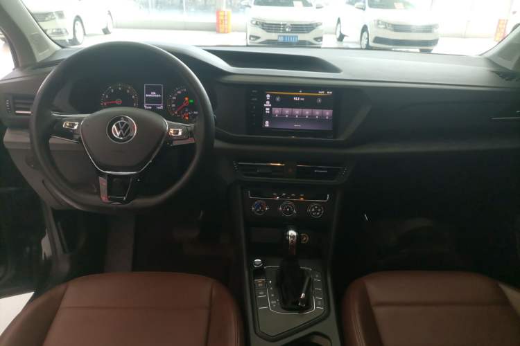 Used Volkswagen Tharu 2021 280TSI Two-Wheel Drive Trend Edition Center Console