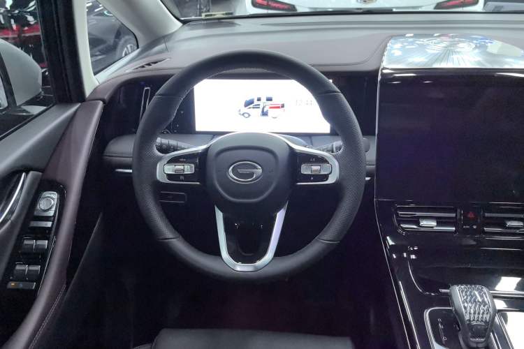 Used GAC Trumpchi M8 2024 Master Series 400T Prestige Edition Steering Wheel