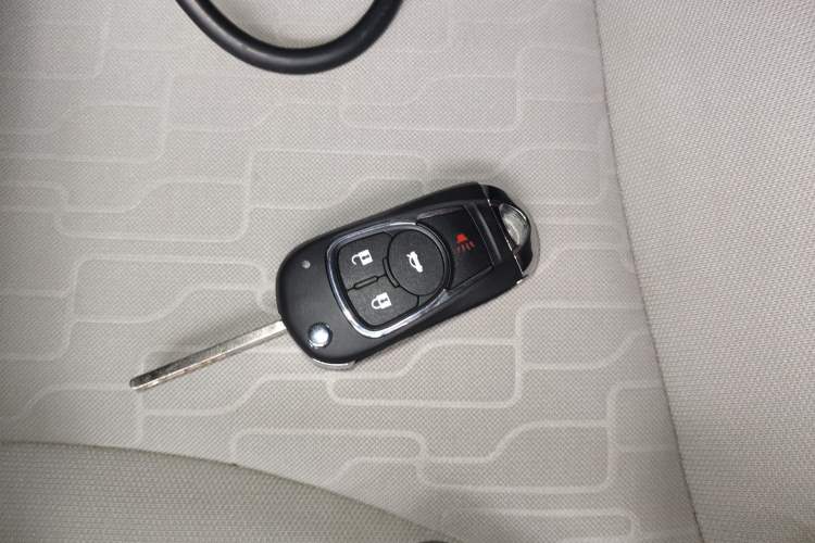 Used Chevrolet Sail 2015 Sail 3 1.5L Manual Happiness Edition