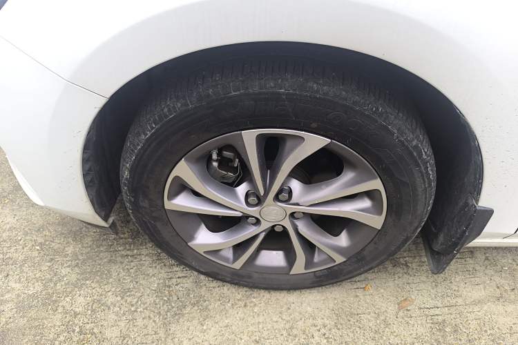 Used Buick Verano 2022 Pro 533T Enjoyment Edition Left Front Wheel Hub