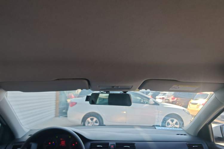 Used Volkswagen Santana 2016 1.6L Manual Fashion Edition Headliner