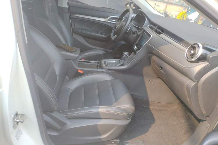 Used MG 6 2017 20T Automatic Luxury Smart Connect Version China V Standard Right Front Seat