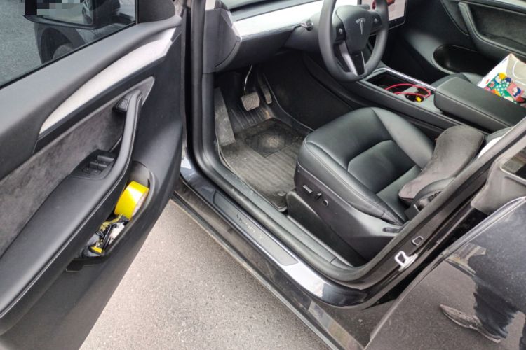 Used Tesla Model Y 2024 Rear-Wheel-Drive Version