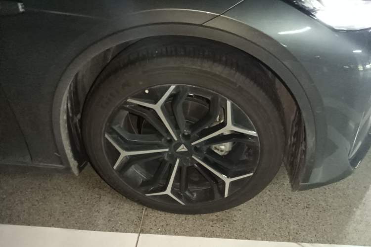 Used Deepal L07 2024 230Max Qiankun Intelligent Driving ADS SE Range-Extended Version