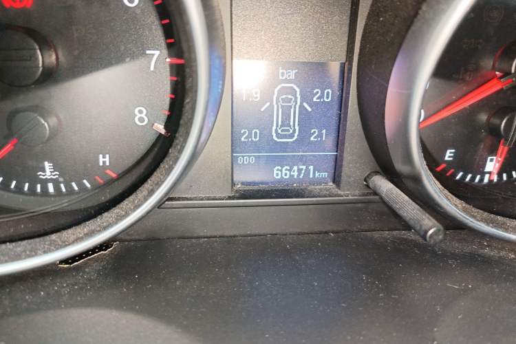 Used Haval H6 2013 Upgraded Model 1.5T Manual Two-Wheel Drive Elite Version