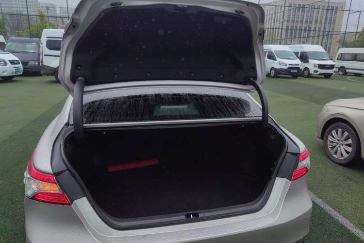 Used Toyota Camry 2019 2.5G Luxury Edition China VI Standard Trunk