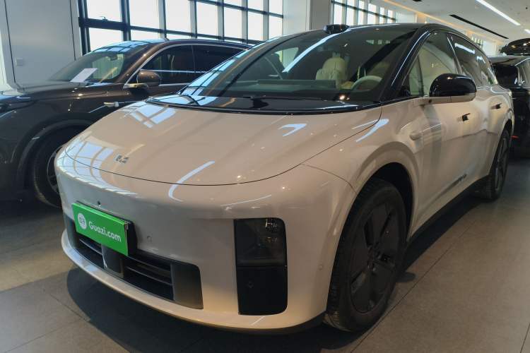 Used Li Auto i6 2025 Model Two-Wheel-Drive Standard Type