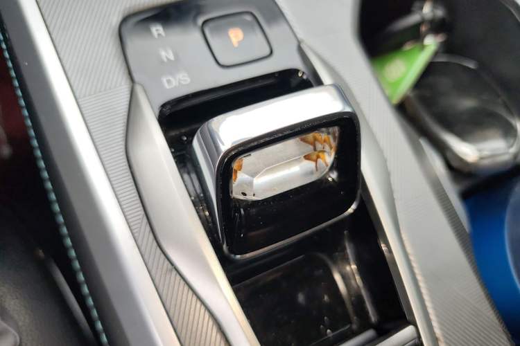 Used GAC Trumpchi GS3 2023 Shadow Speed 270T Enjoyment Edition Gear Lever