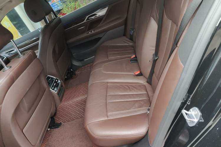 Used BMW 7 Series 2018 730Li Leading Model Excellence Package
