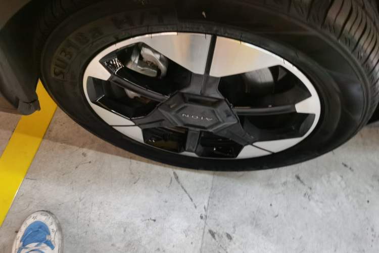 Used AION UT 2025 420 Prestige Edition Left Front Wheel Hub