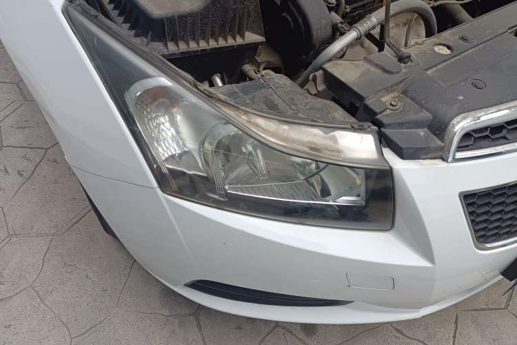 Used Chevrolet Cruze 2013 1.6L SL MT Right Front Headlight