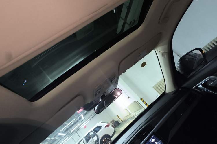 Used Geely Auto Emgrand X7 Sport 2021 Million Edition 1.8TD DCT Two-Wheel Drive Comfort Model