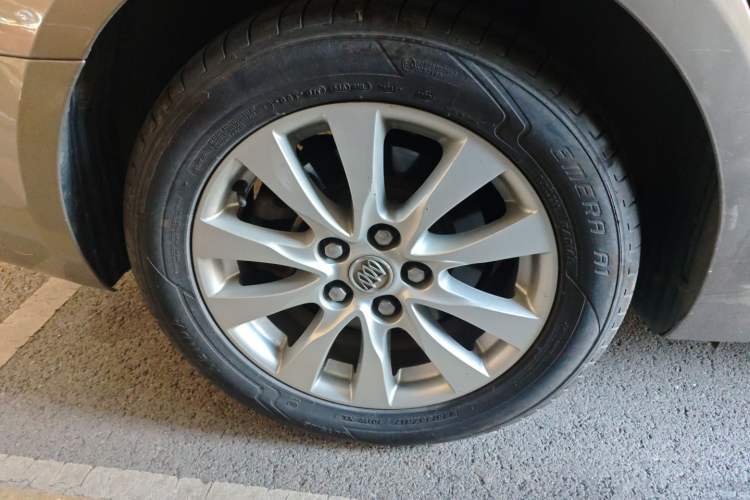 Used Buick LaCrosse 2013 2.4L SIDI Elite Comfort Version
