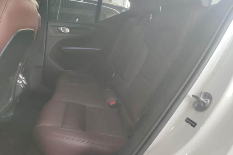 Used Volvo XC40 2022 T4 Four-Wheel Drive Smart & Stylish Edition