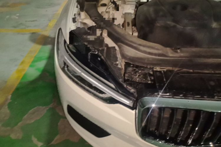 Used Volvo XC60 2018 T4 Zhiyi Edition Right Front Headlight