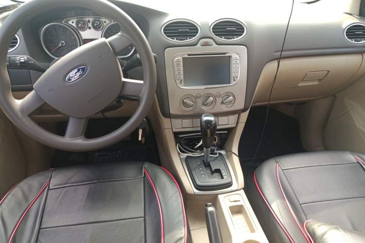 Used Ford Focus 2013 Sedan Classic 1.8L Automatic Base Model
