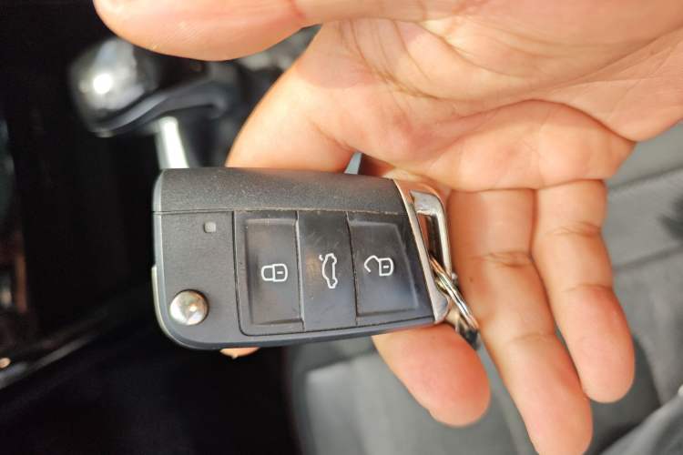 Used Volkswagen Tayron 2020 330TSI Two-Wheel Drive Luxury Smart Connectivity Version Vehicle Key