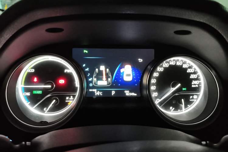 Used Toyota Camry 2018 Dual-Engine 2.5 HG Luxury Edition
