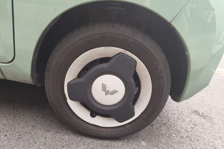 Used Wuling Hongguang MINIEV 2021 Macaron Fashion Model Lithium Iron Phosphate