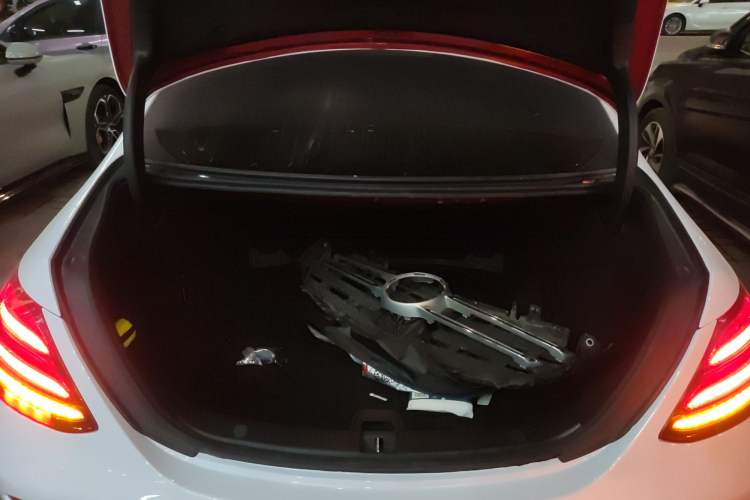 Used Mercedes-Benz E-Class 2018 Restyled E 300 L Sport Luxury Edition