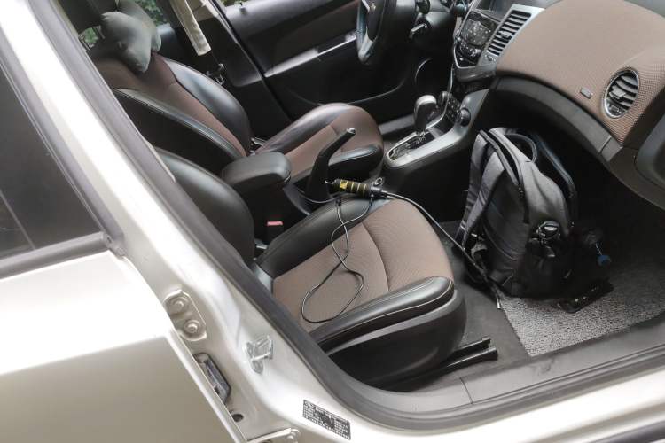 Used Chevrolet Cruze 2013 Hatchback 1.6L Automatic Luxury Model