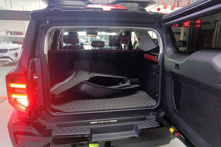 Used Tank 400 New Energy 2024 Hi4-T Off-Road Edition Trunk