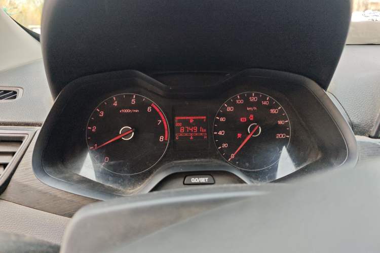 Used Baojun 310 2016 1.2L manual Comfort trim level