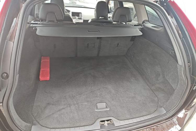 Used Volvo XC60 2017 T5 AWD Smart Upgrade Edition