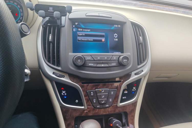 Used Buick LaCrosse 2013 2.4L SIDI Leading Comfort Version
