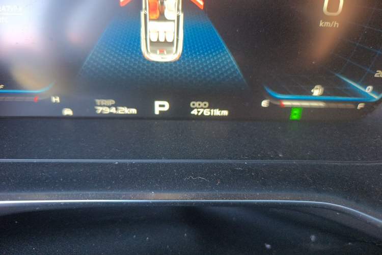 Used Geely Auto Emgrand X7 Sport 2020 1.8TD DCT ZhiZun PRO Odometer Close Up