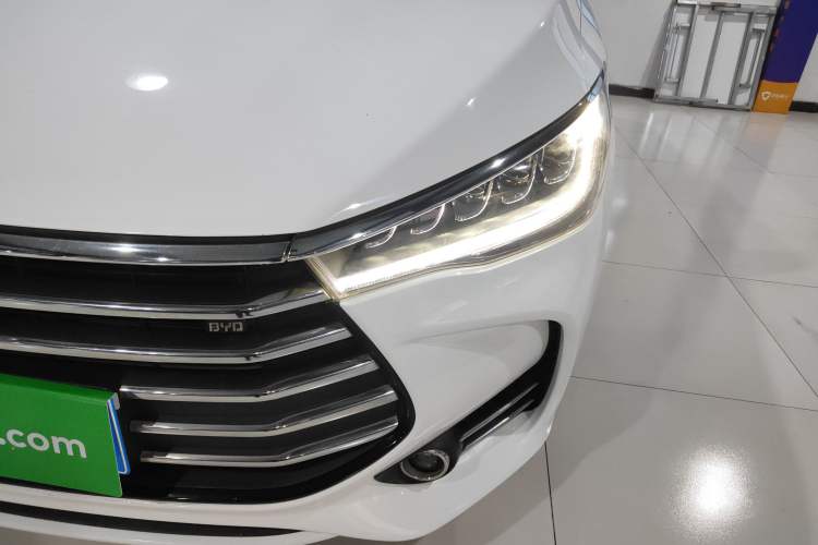 Used BYD Song MAX 2017 1.5T Automatic Smart Connect Luxury 7-Seater
