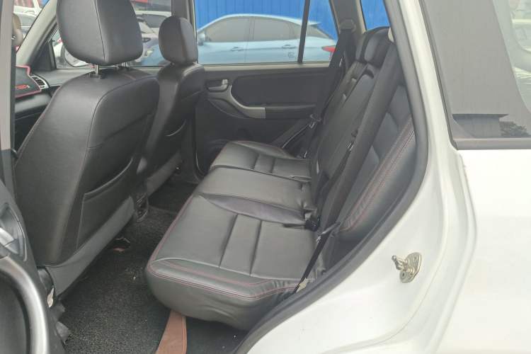 Used Chery Tiggo 3 2015 1.6L CVT ZhiShang Commemorative Edition
