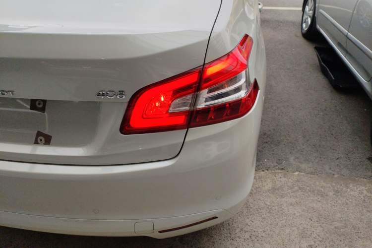 Used Peugeot 408 2014 1.8L Automatic Luxury Edition
