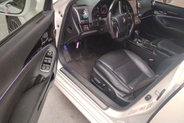 Used Toyota Crown 2015 2.0T Elite Edition