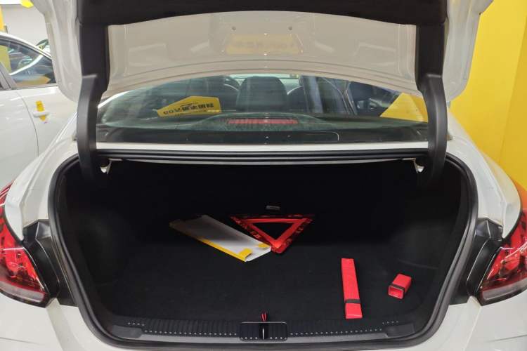 Used MG 5 2021 300TGI DCT Elegant Luxury Edition